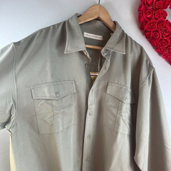 Bungalow Men's Cargo Safari Collar Buttons Down Shirt X-Large in Dark Sand - Picture 2 of 11